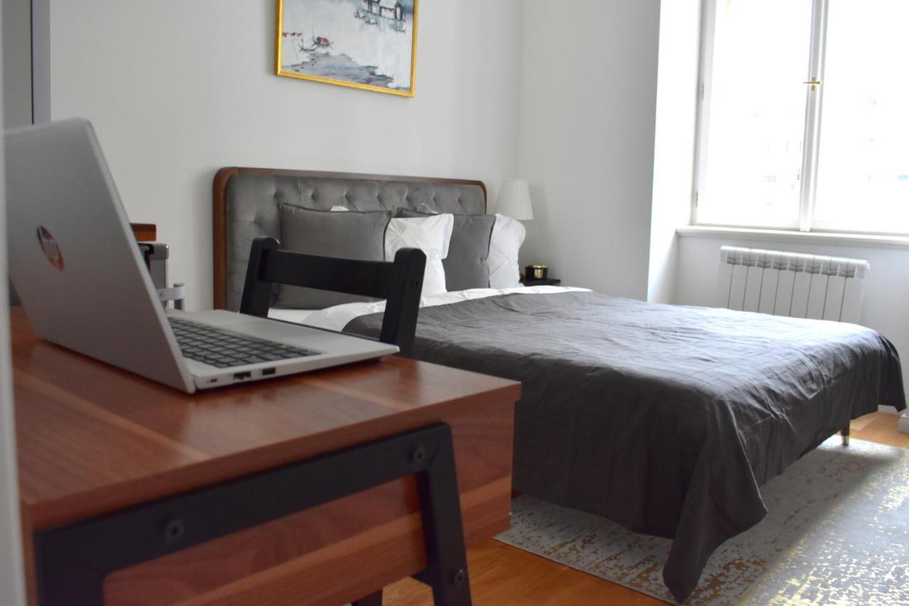 Lovely Apartment In Center Прага Екстер'єр фото