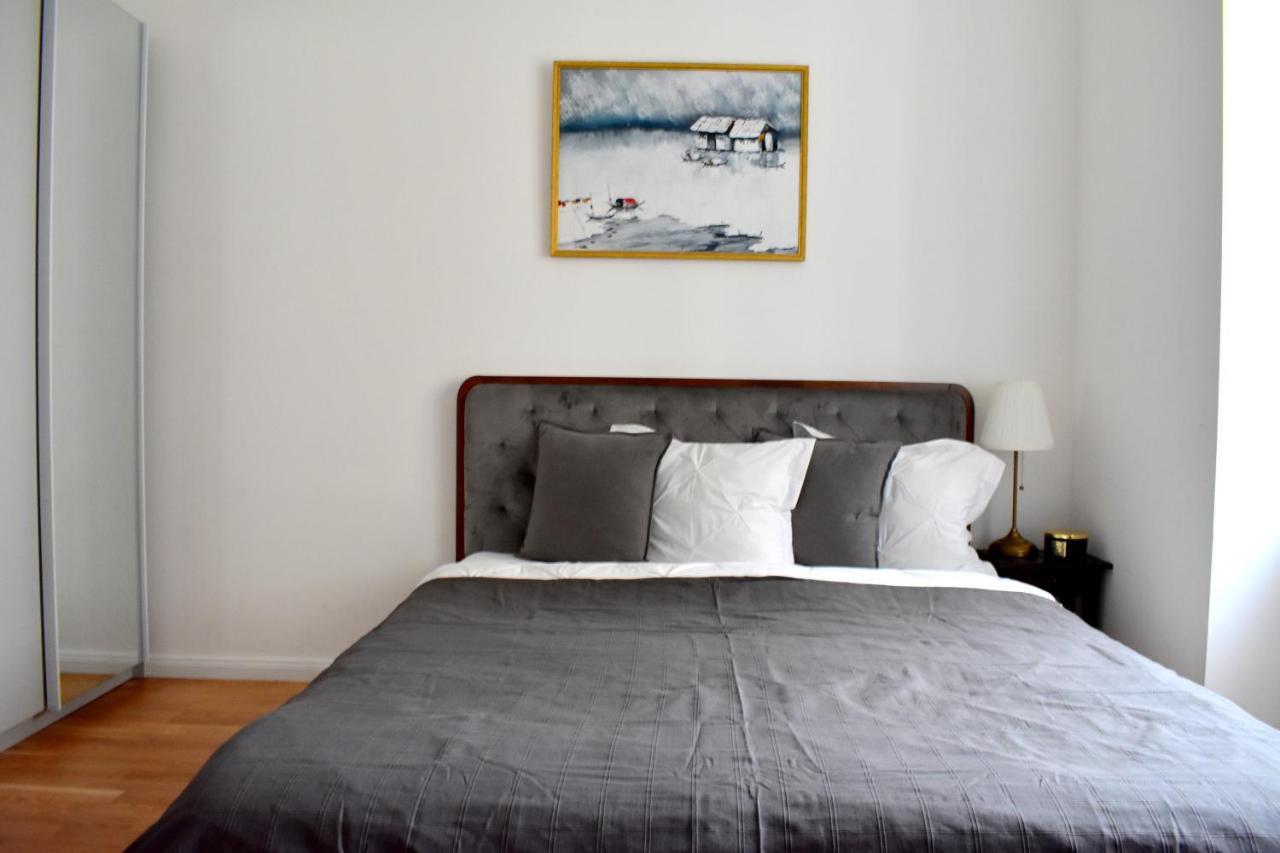 Lovely Apartment In Center Прага Екстер'єр фото